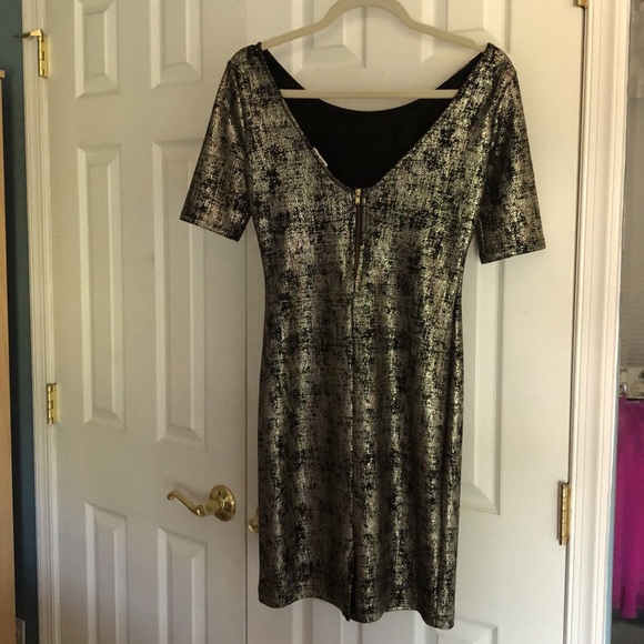 Gold and black metallic dress size S - Picture 2 of 3